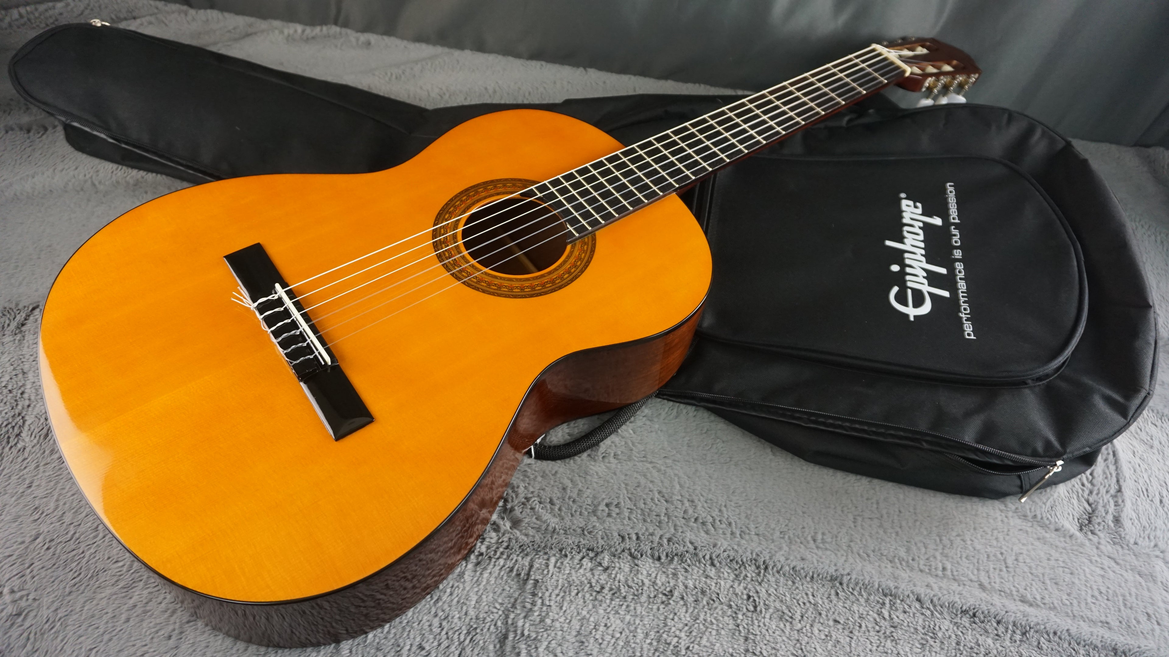 Morris MC-100 Japan Classical Guitar