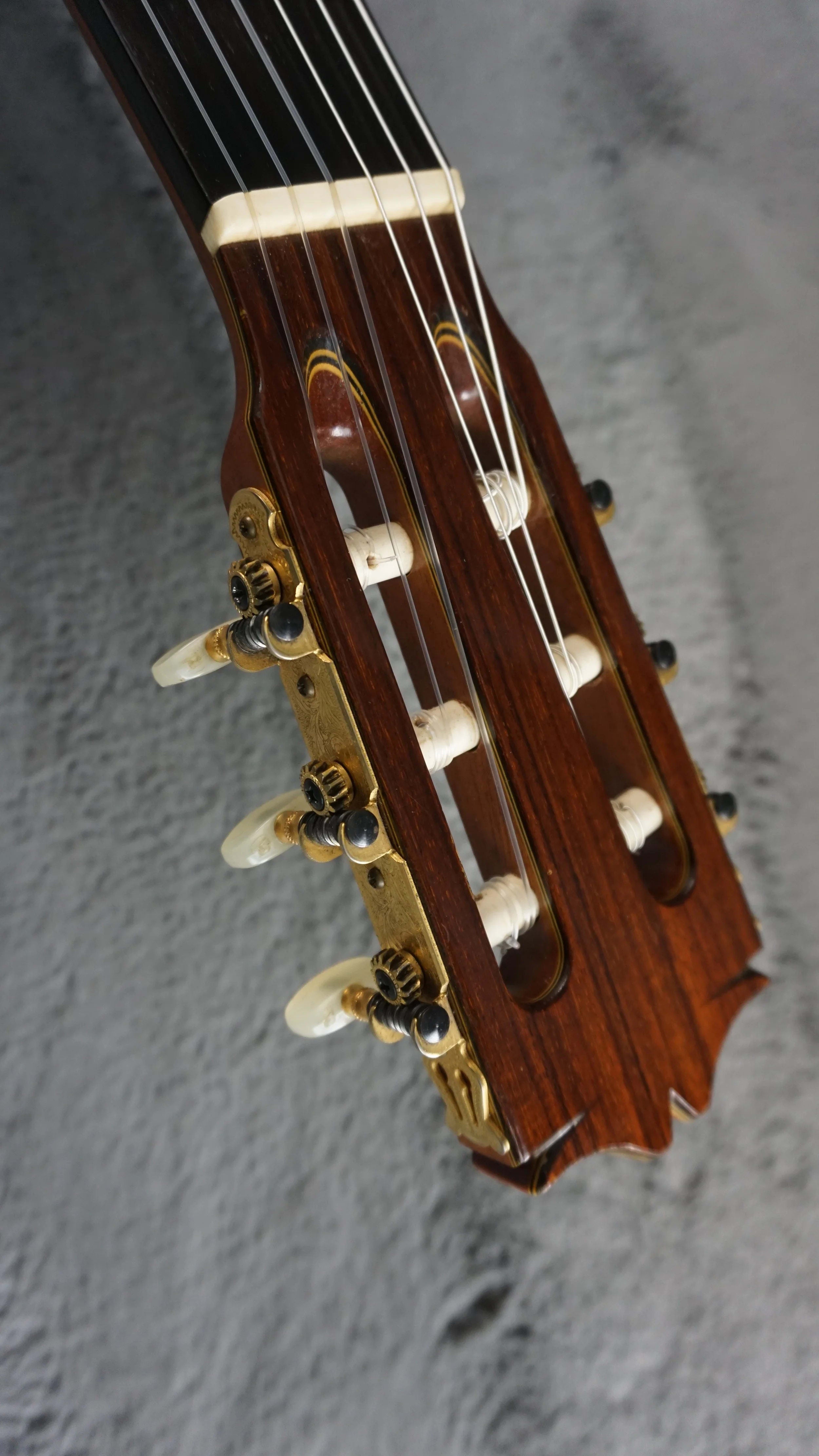 World Sound Model 500 Relative Sound Hole System Japan Classical