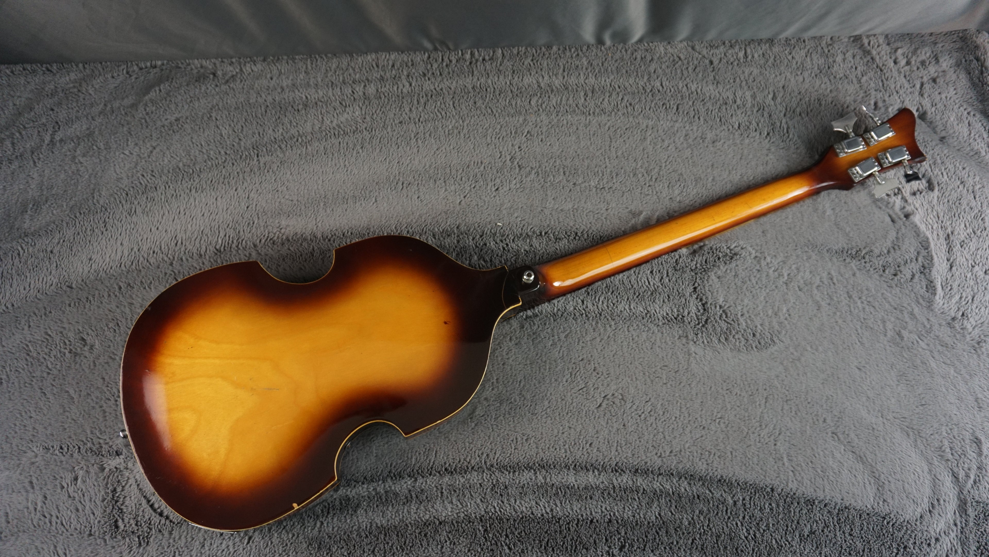 Greco Violin Bass Vintage - Sunburst Semi-Hollow Lefty