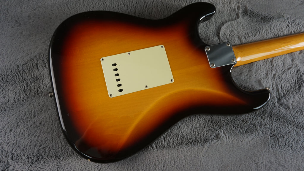 Fender Stratocaster 2017 - Sunburst Made in Japan
