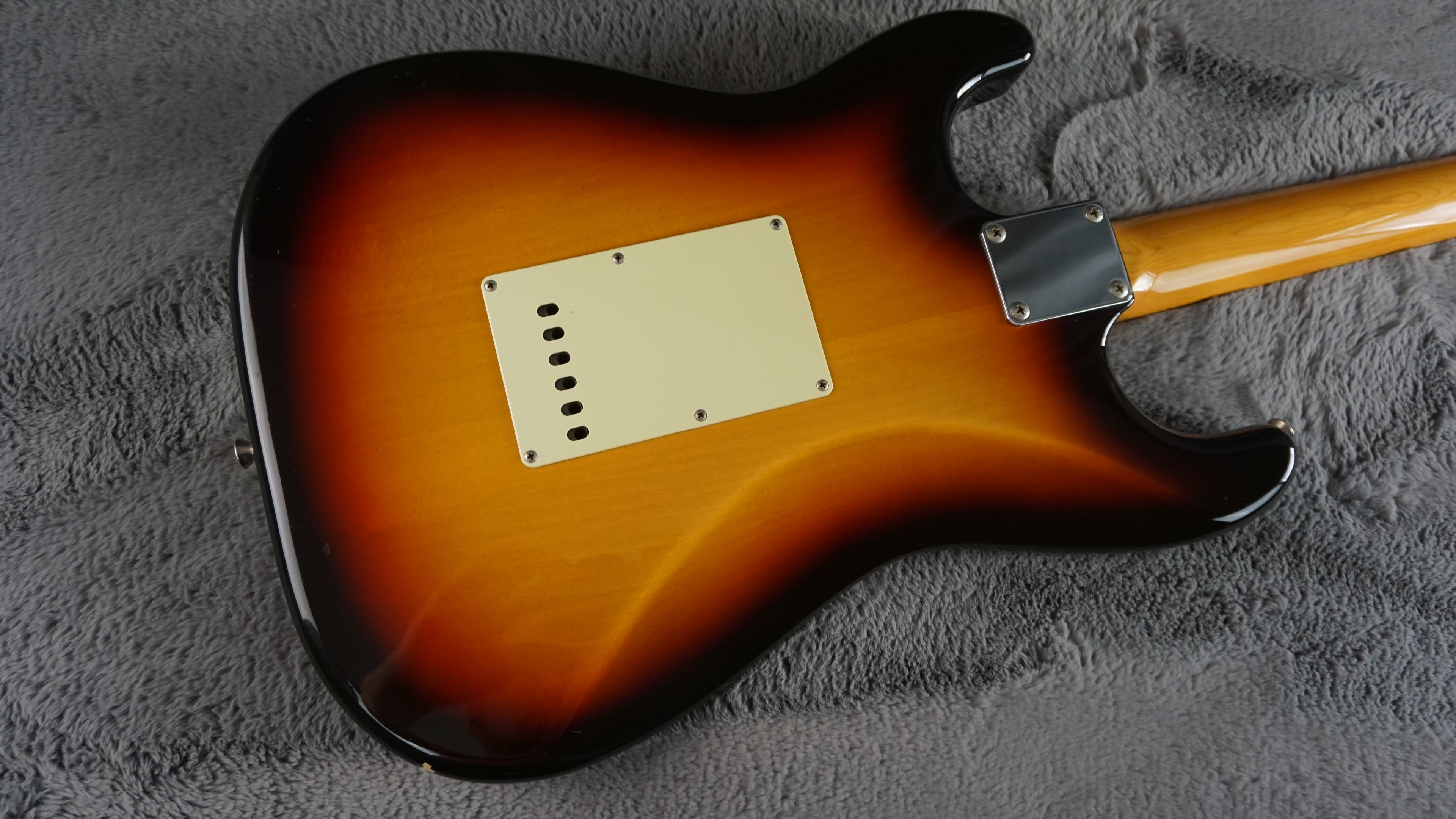 Fender Stratocaster 2017 - Sunburst Made in Japan