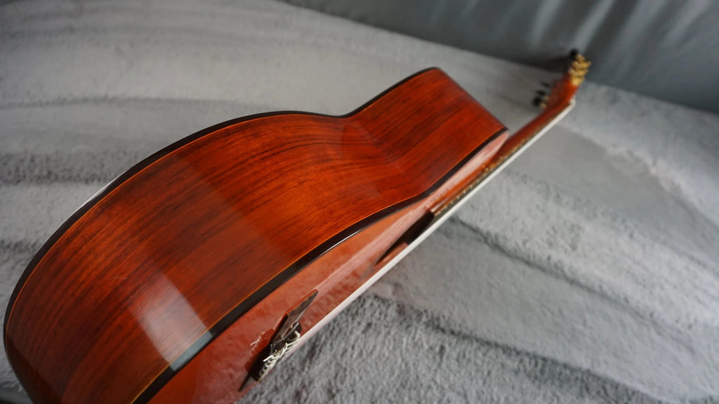 Tatsuno Zen-On Model 130 Japan Classical Guitar