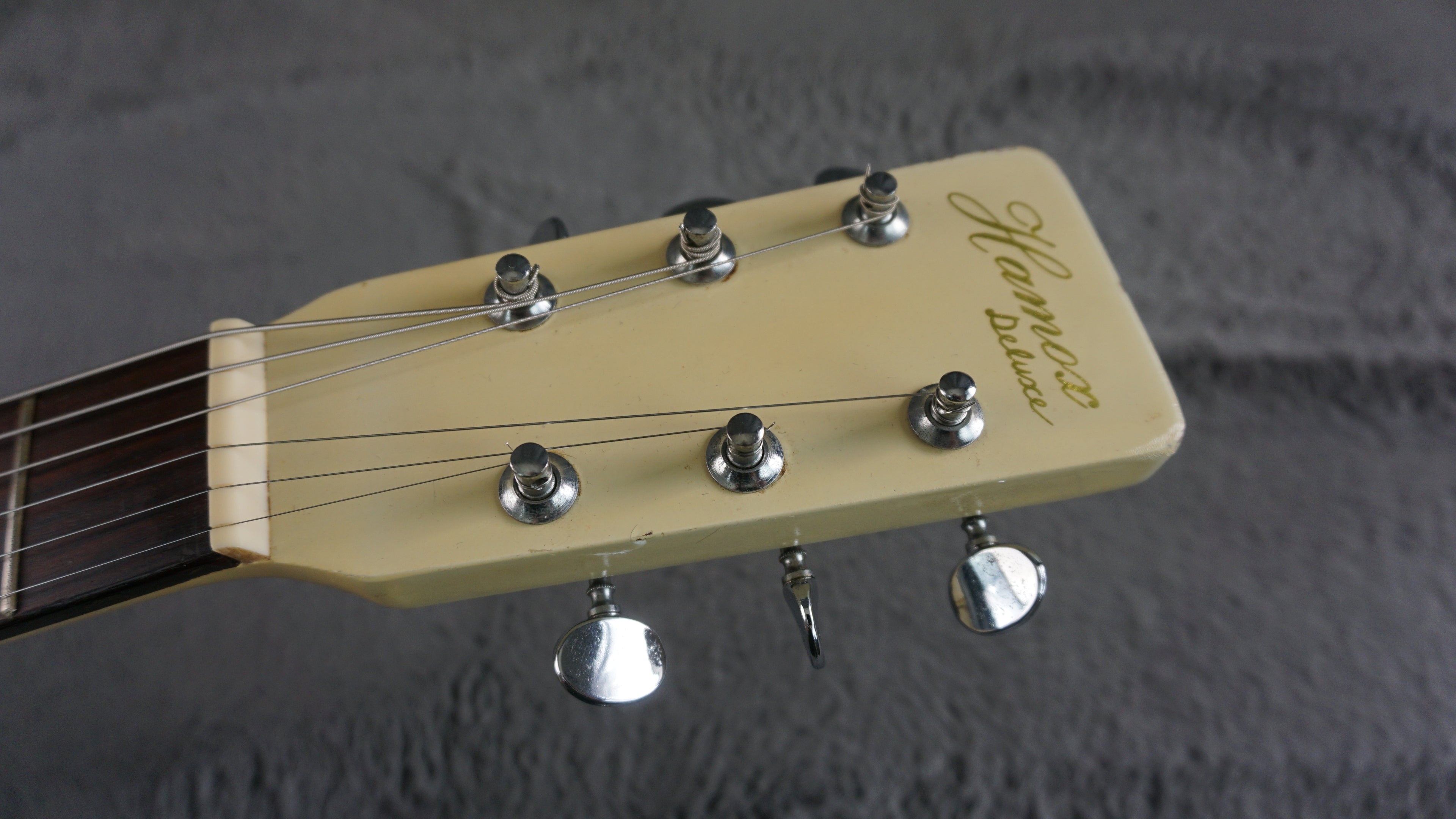 Hamox F150WH Japan Aged White Acoustic Guitar