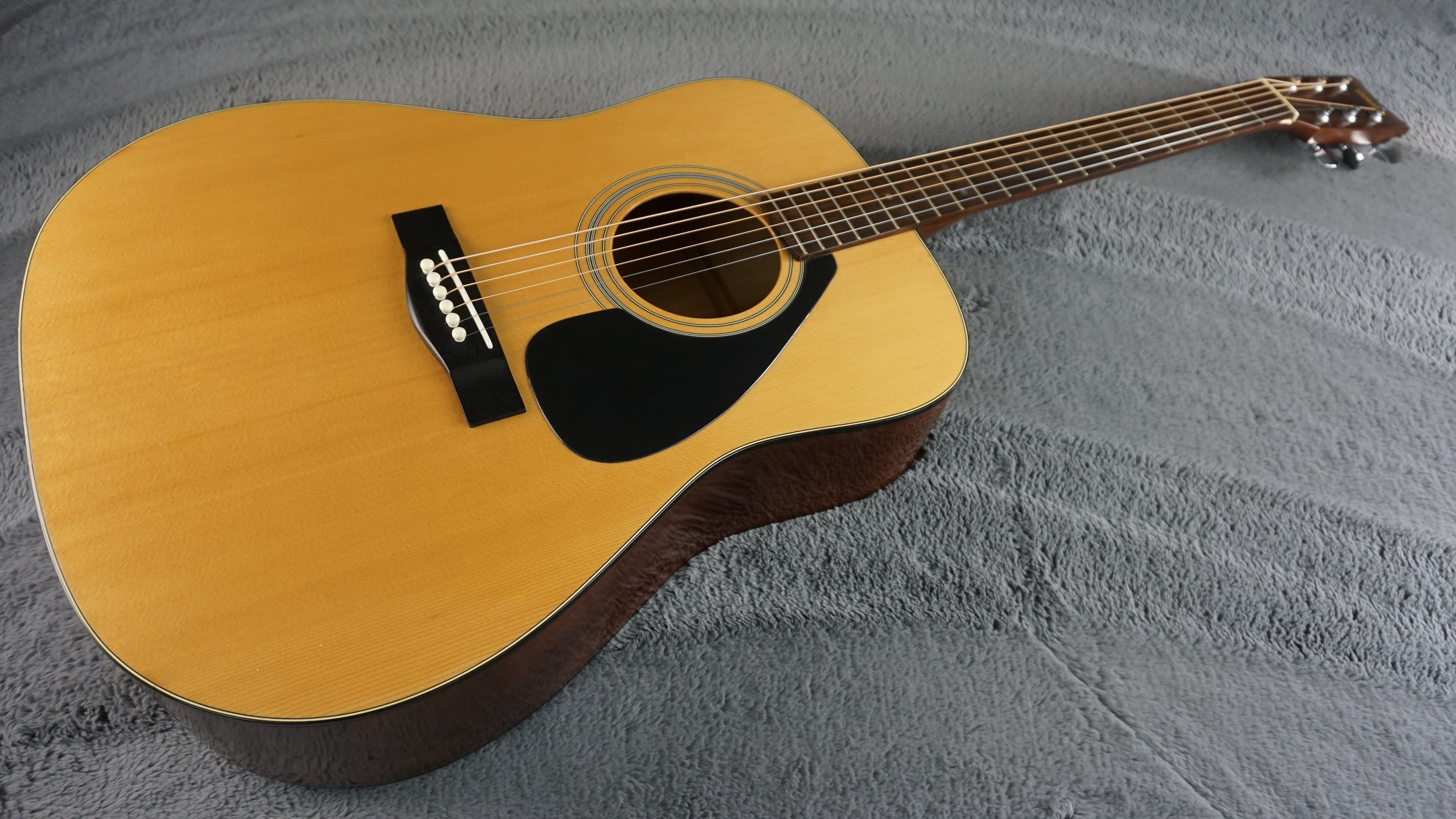 Yamaha FX-170A Japan Acoustic Guitar Chipboard Case