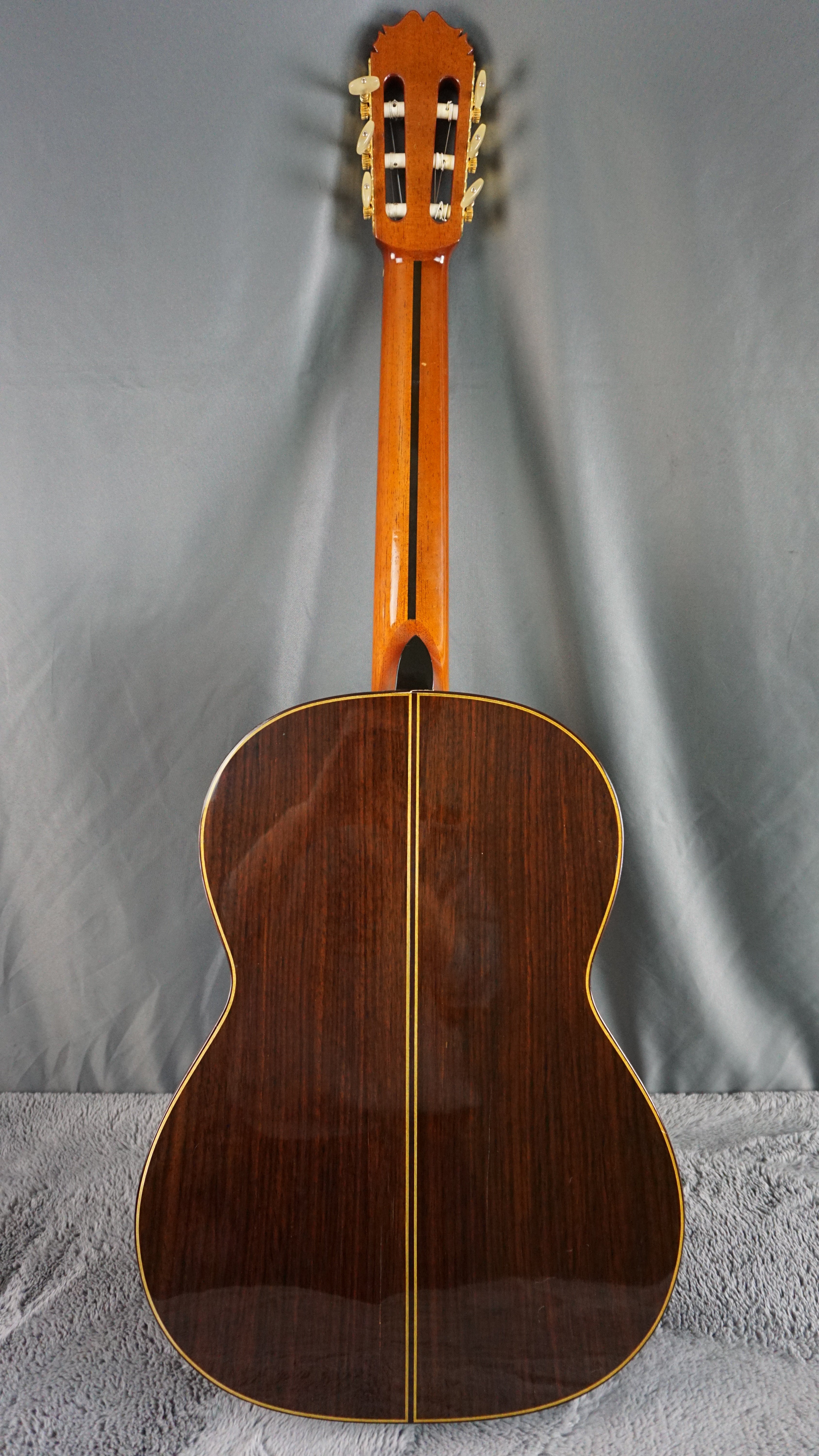 Yukio Nakade No.1500 1980 Hand Built Classical