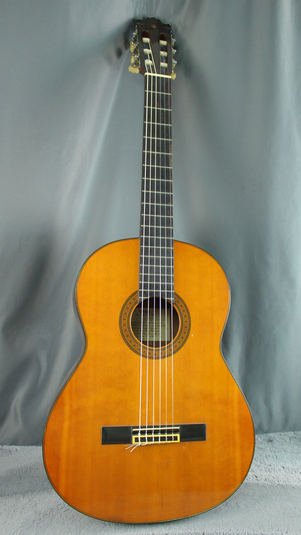 Yamaha C-150 Japan Classical Guitar