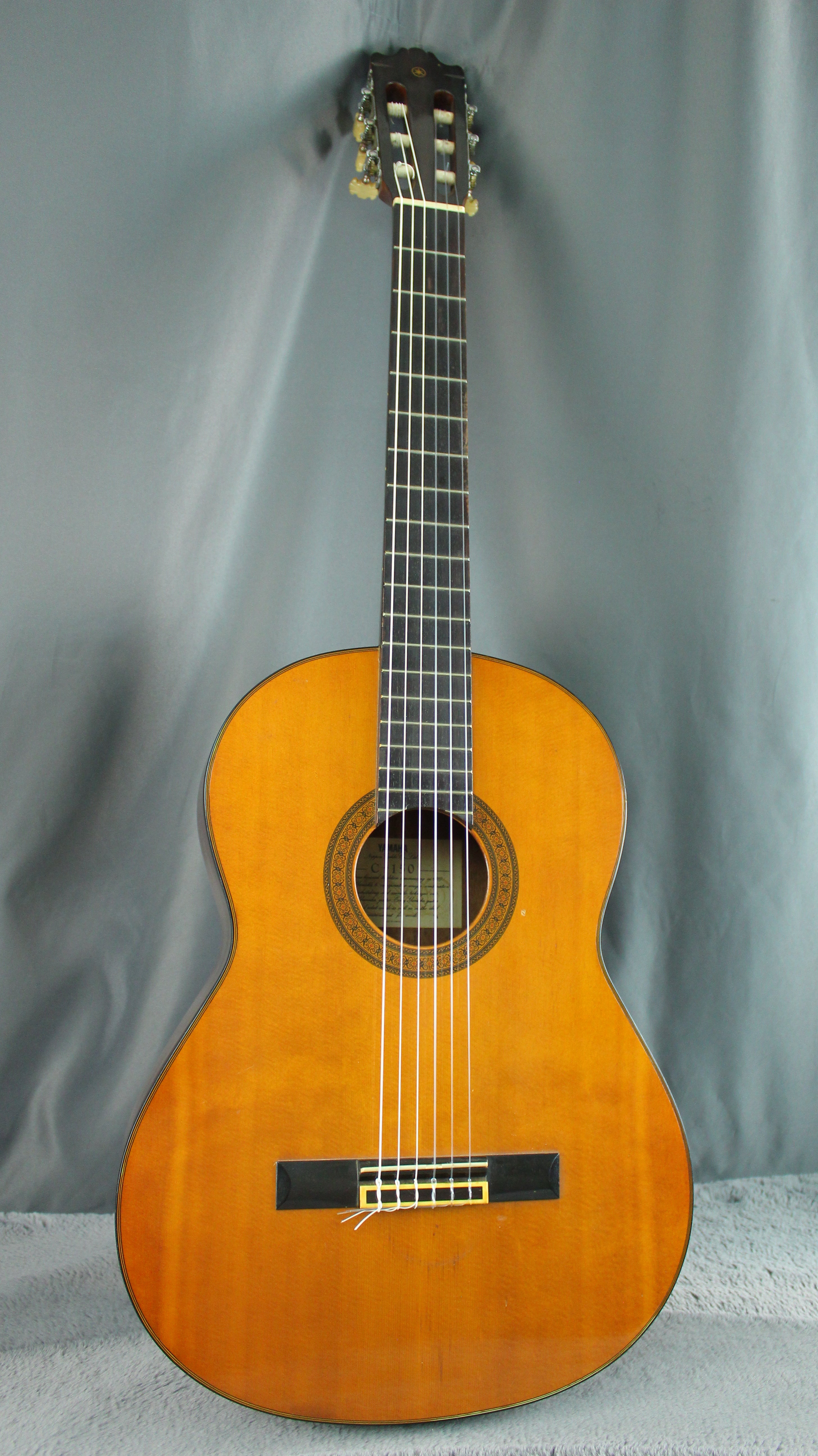 Yamaha C-150 Japan Classical Guitar