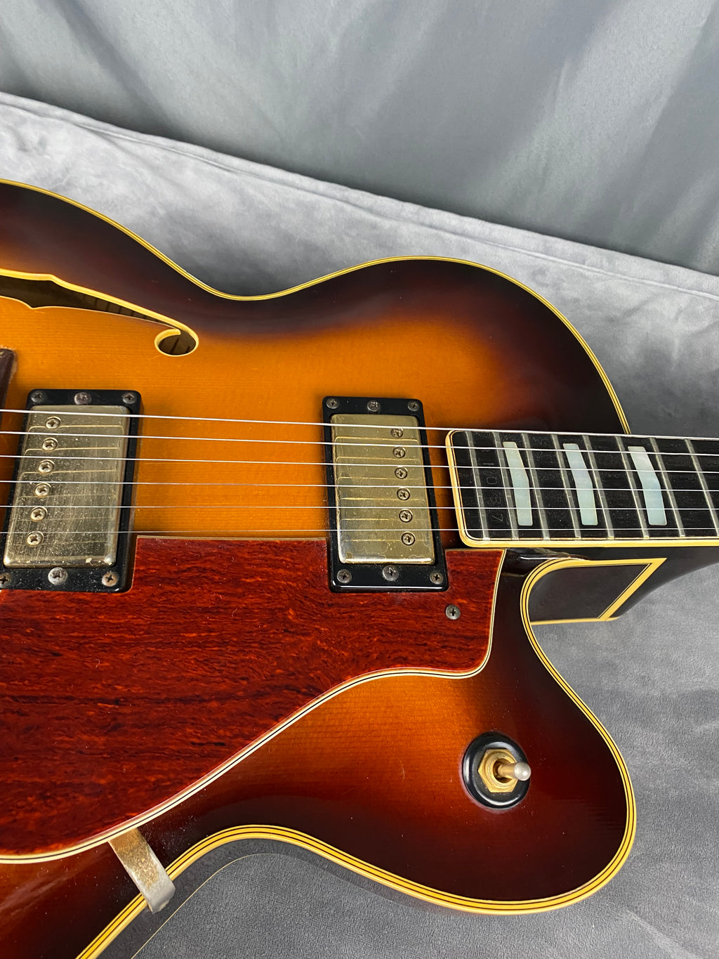 Yamaha AE-18 Archtop Hollowbody Rare! 1974