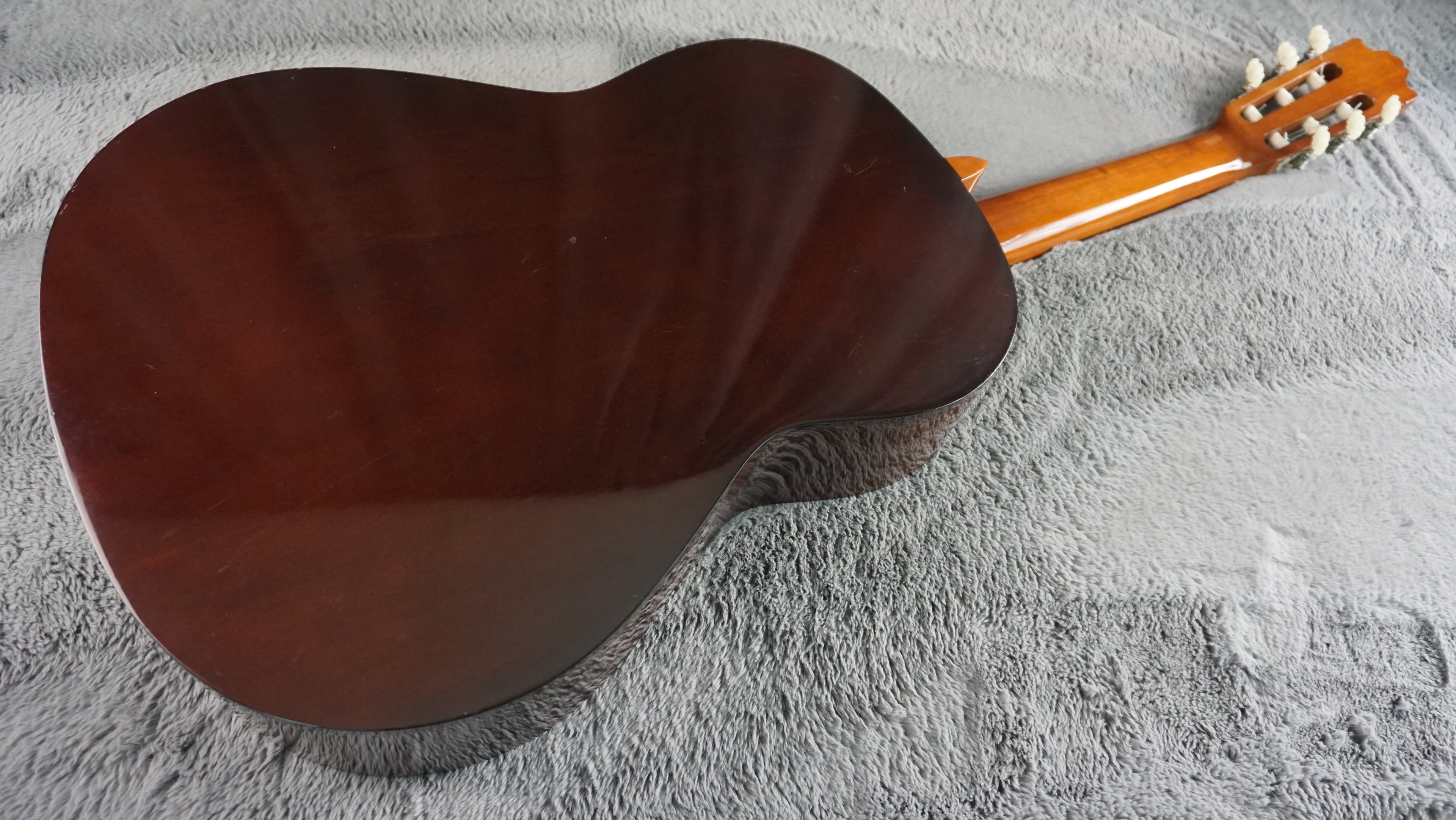 Yamaha G-225 Classical Guitar