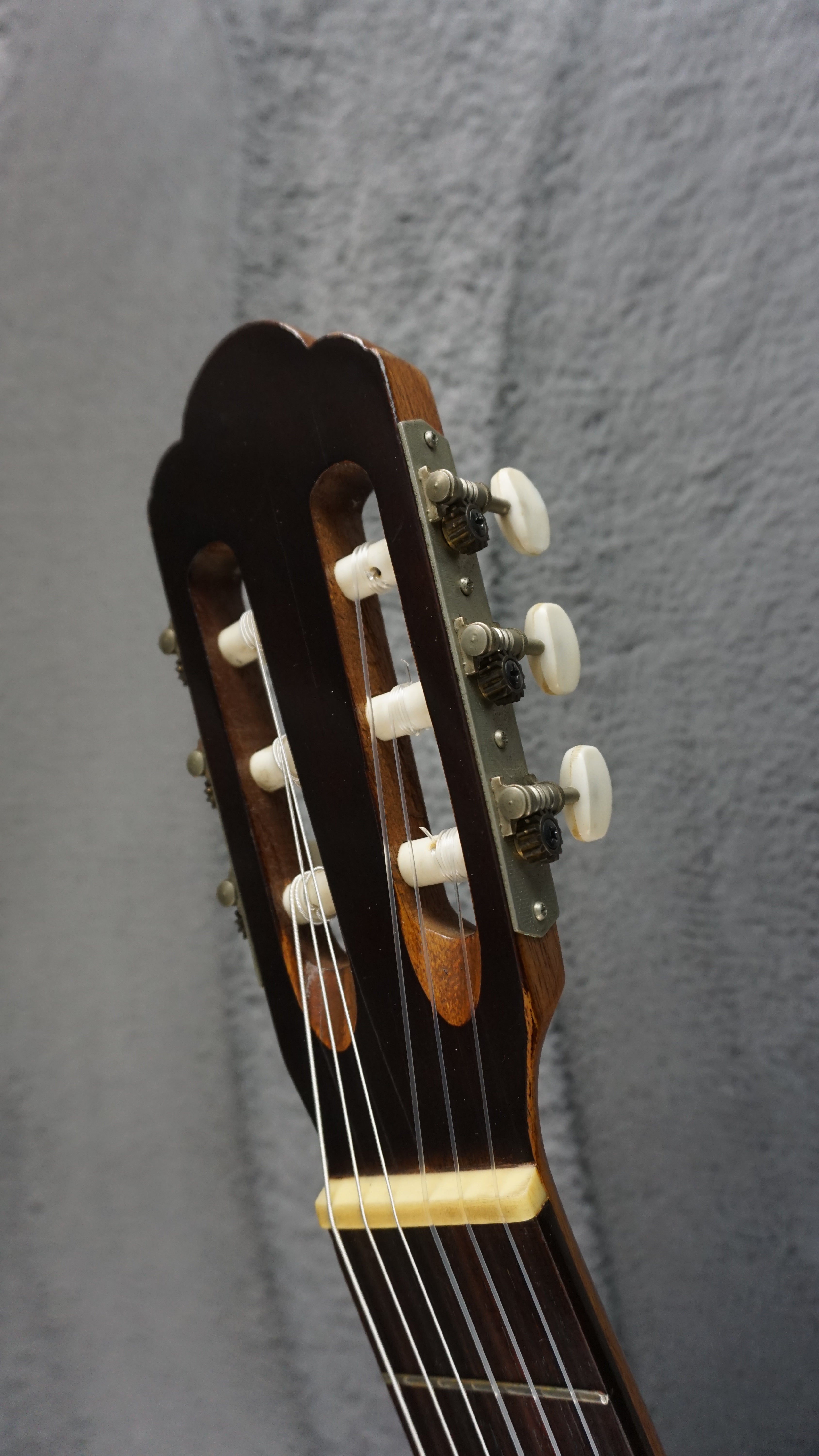 Kiso-Suzuki Gut Guitar Japan Classical