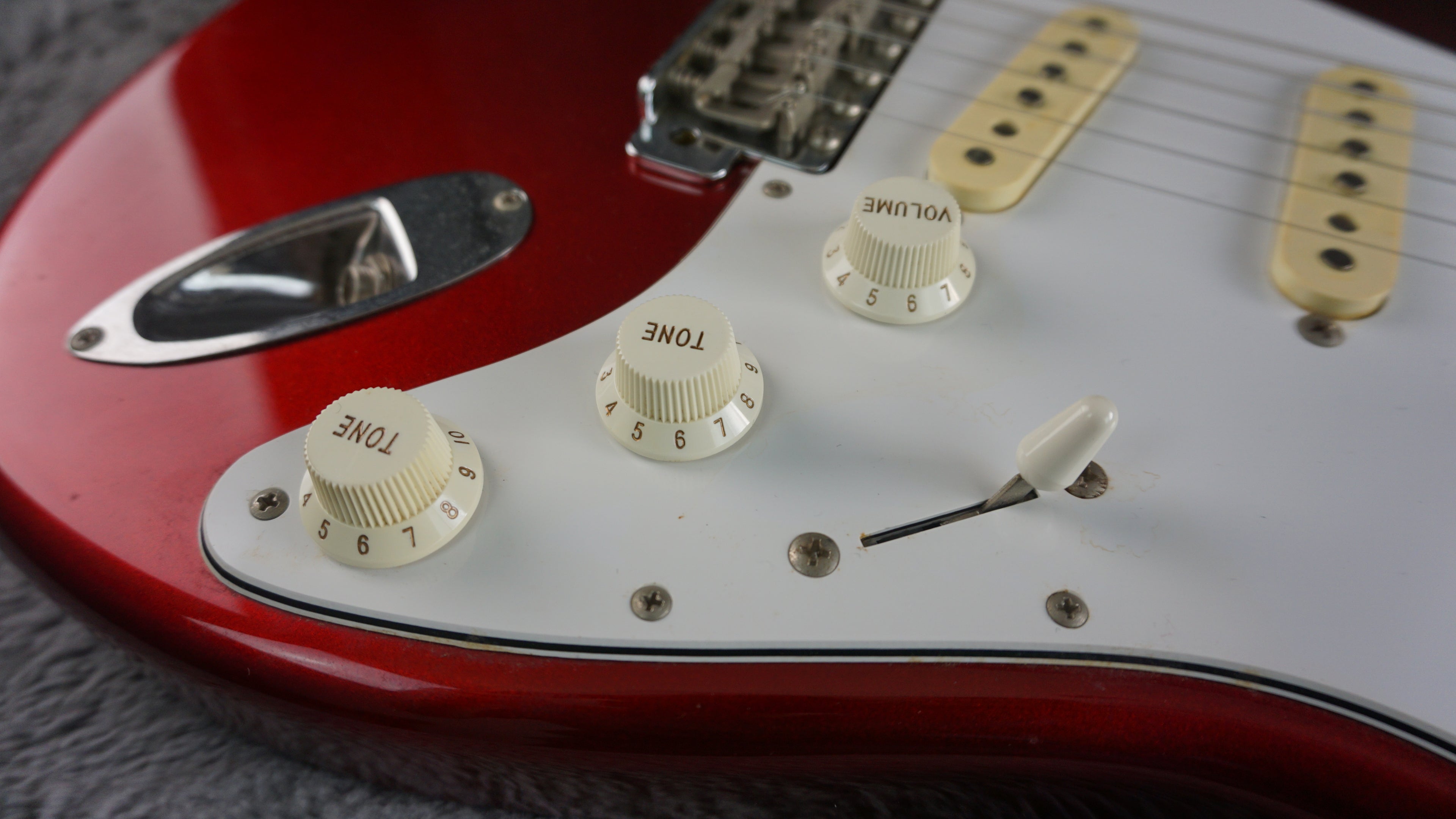 Fender Stratocaster - Cherry Japan