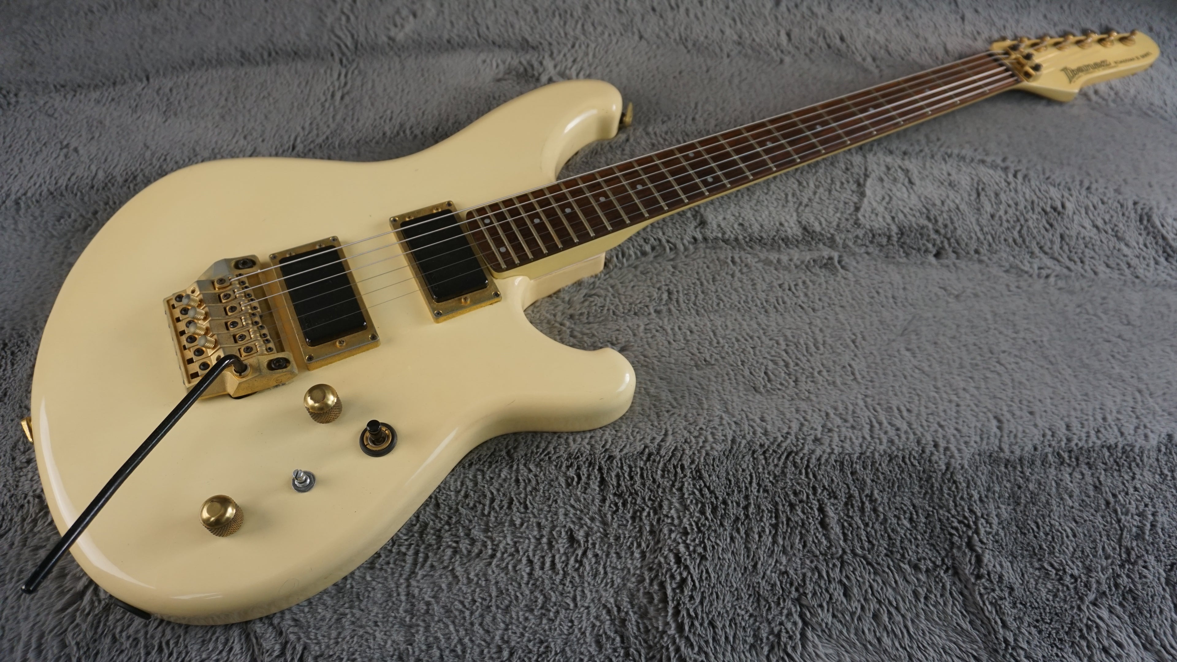 Ibanez Roadstar II Series RS450 - Polar White Japan Electric Guitar