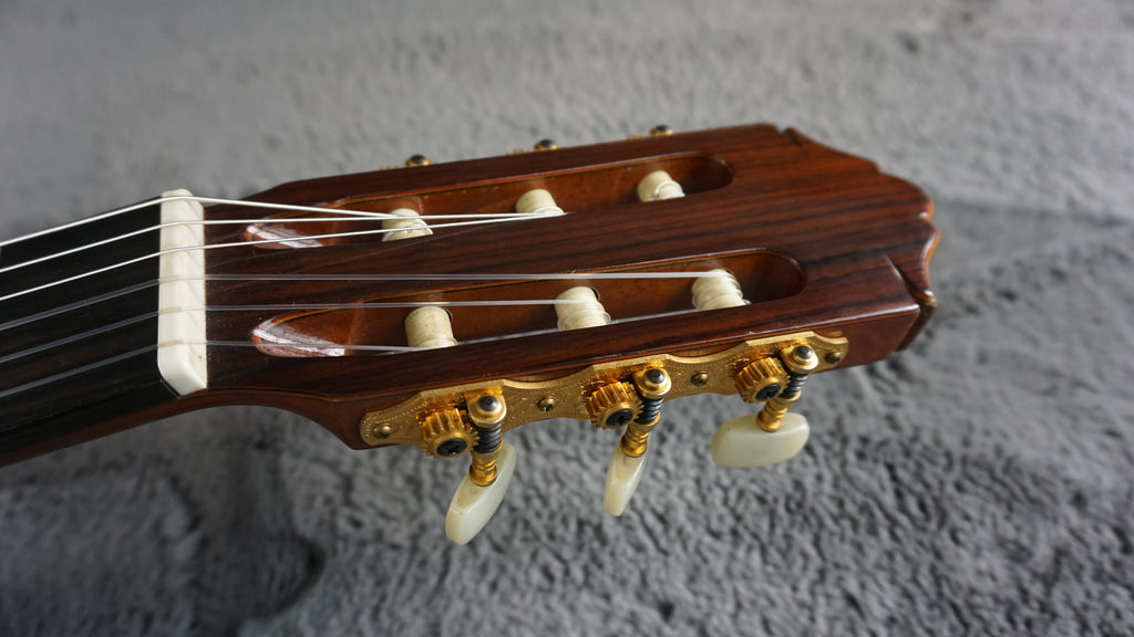 Yamaha GD-20 Grand Concert Classical Guitar