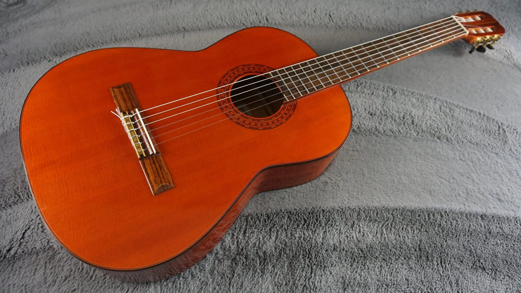 Tatsuno Zen-On Model 130 Japan Classical Guitar