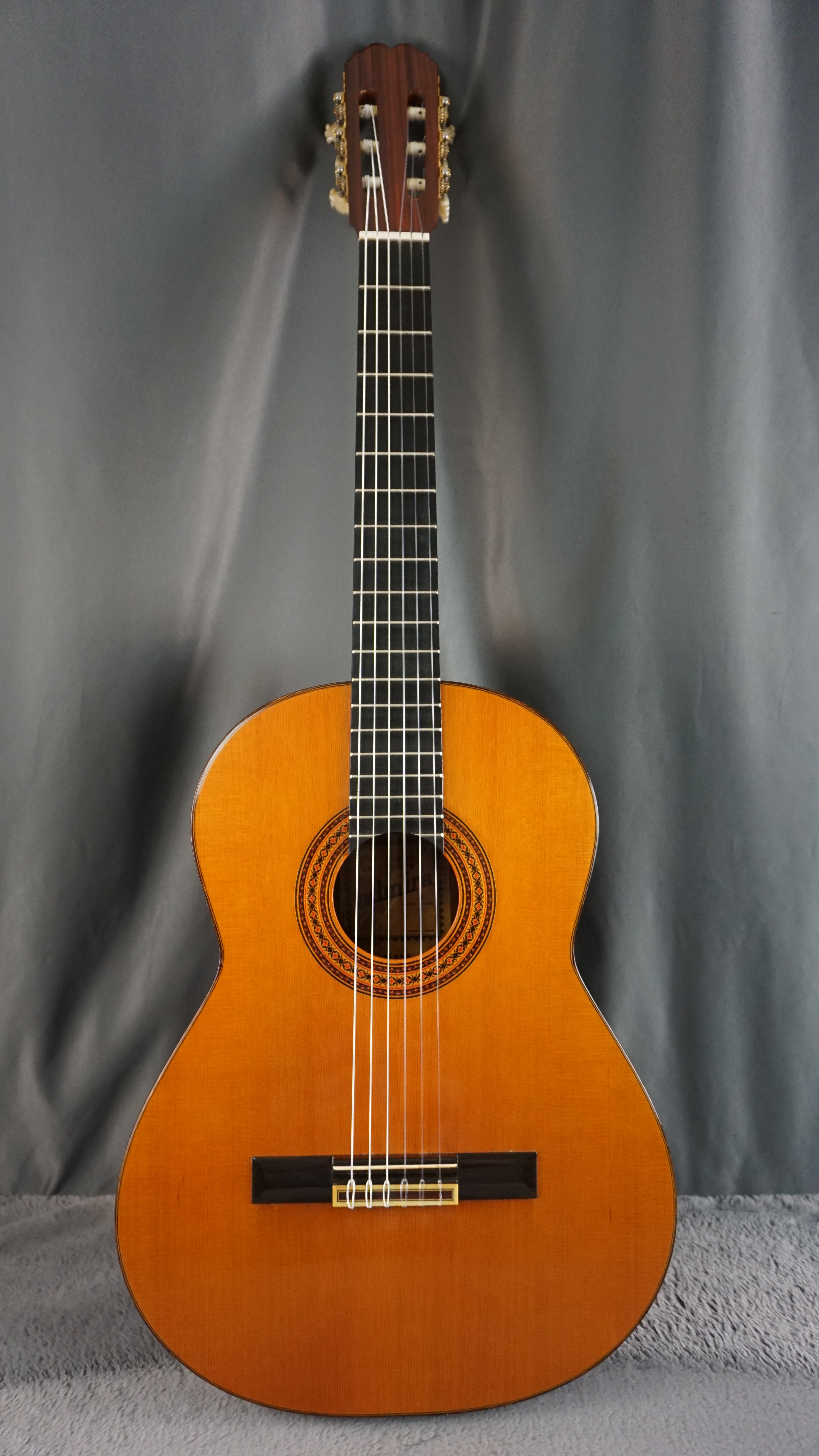 Admira Elena Made in Spain Classical Guitar